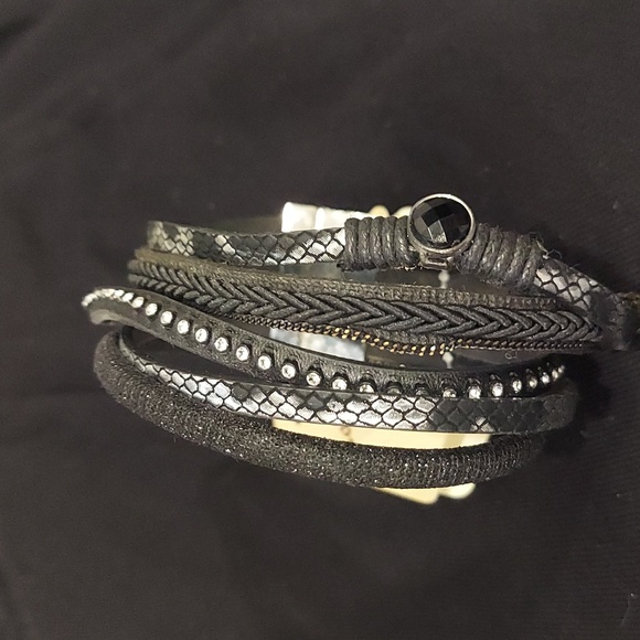Black and Silver Multi-Layer Bracelet - Picture 1 of 7
